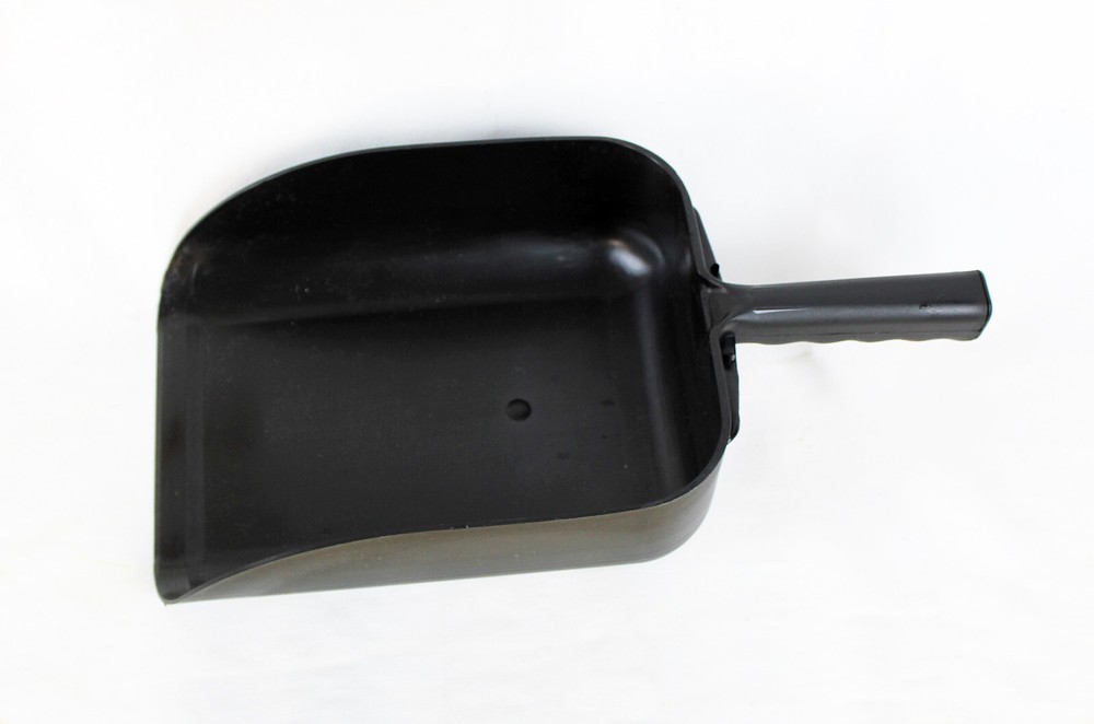 Square Plastic Feeder for Feed 1600 gr.