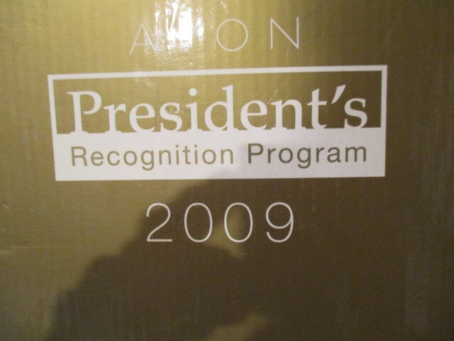 AVON 2009 President's Recognition Program "Envelope Organizer" Black/ Gold w/Pad