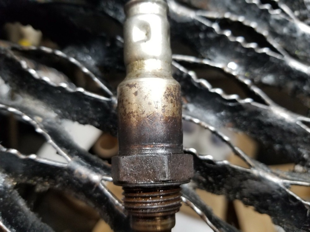 11 12 Dodge Caliber 2.0L OXYGEN SENSOR O2 PAIR OEM