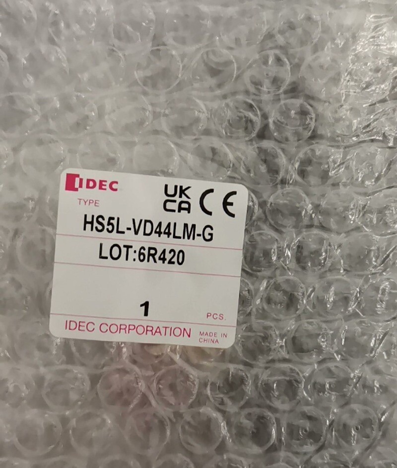 1pcs IDEC HS5L-VD44LM-G  Electromagnetic Safety Switch