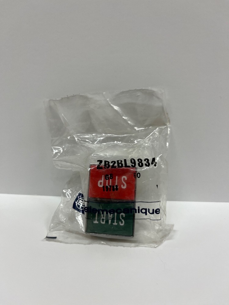 New Telemecanique Square D ZB2-BL9834 2- Button Push Operator SQD SquareD