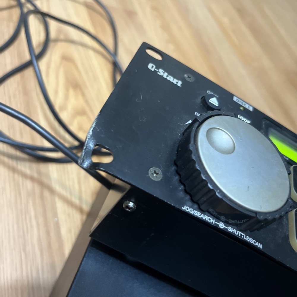 American Audio DCD-PRO210 - PLAYER UNIT Working Condition