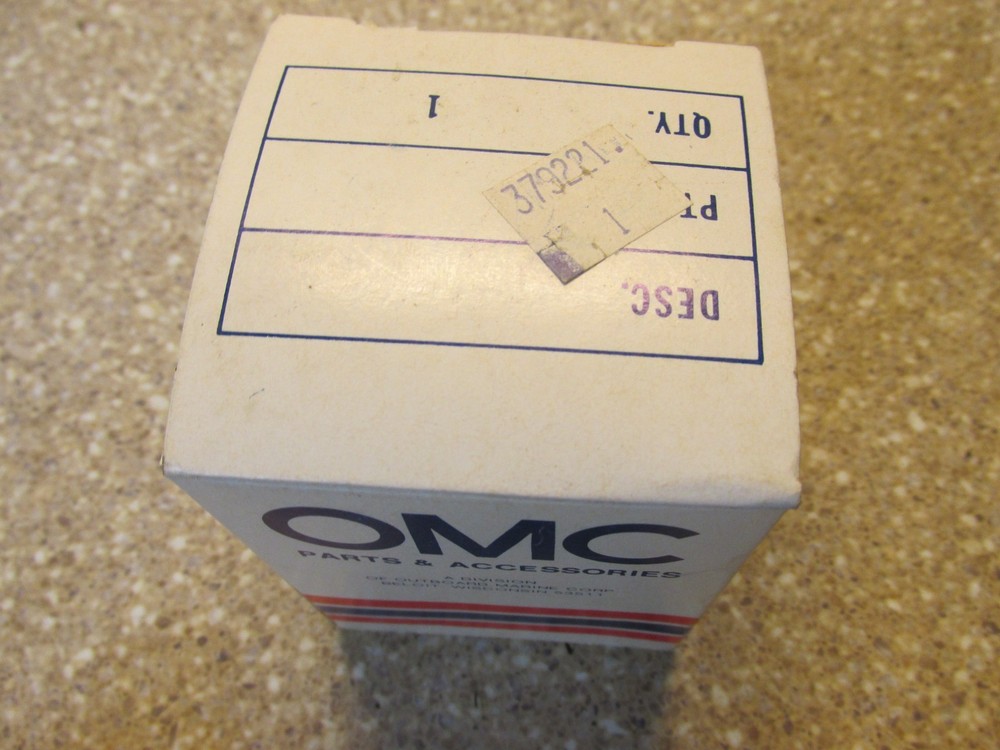 OMC Johnson Evinrude Carburetor Front Cover 379221 0379221