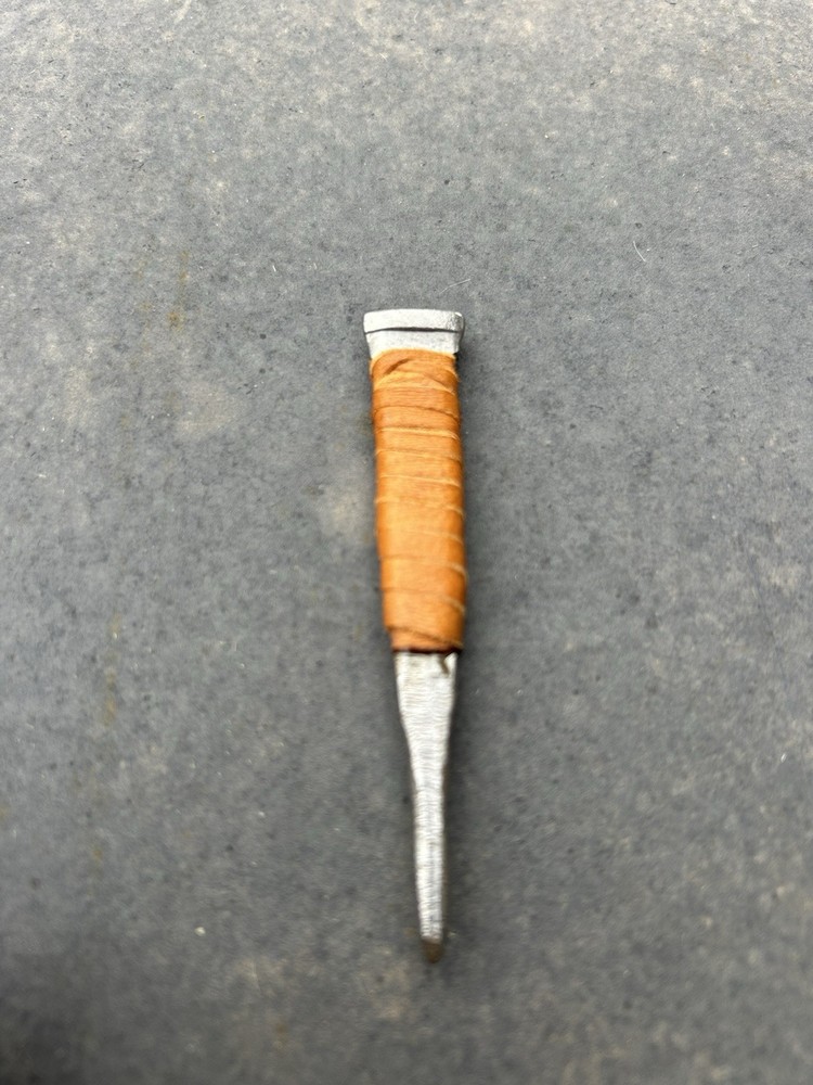 Custom Handmade 1 Prong Divot Tool