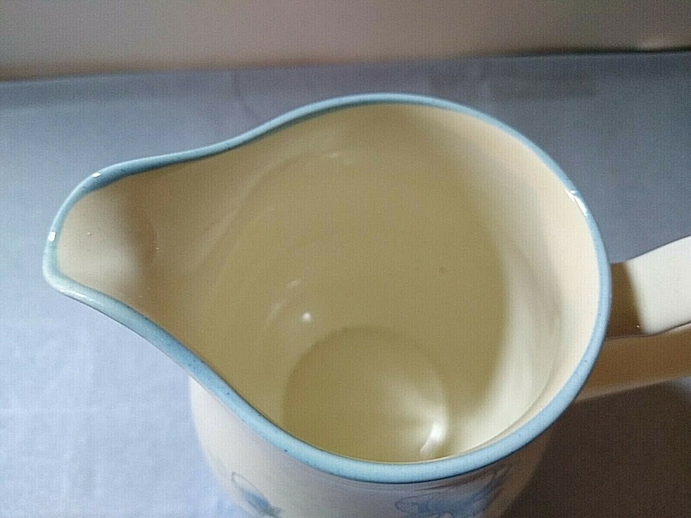 Noritake Peonytime creamer