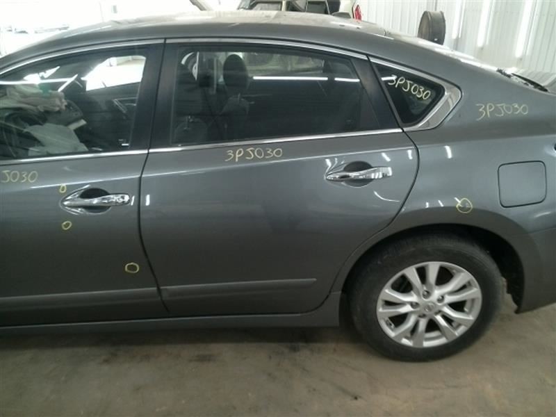 ALTIMA 2014 High Mounted Stop Light 1039984341