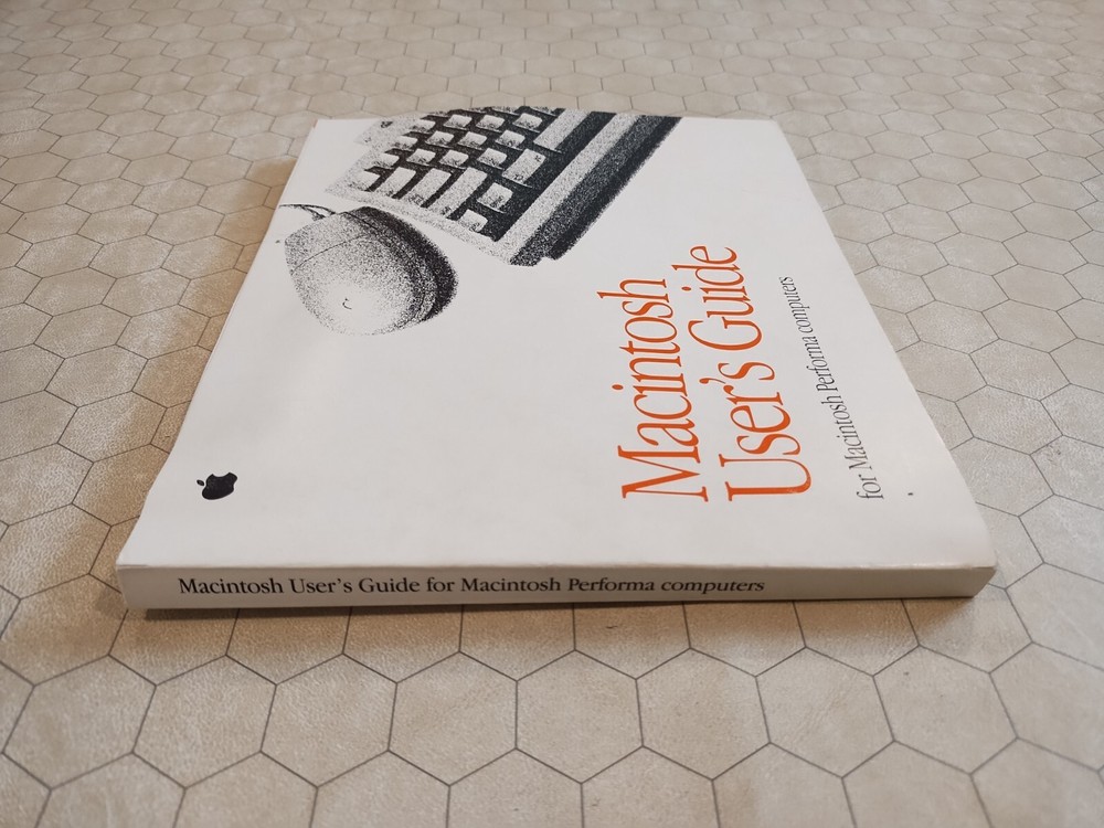 Apple Macintosh Performa User's Guide, 1993