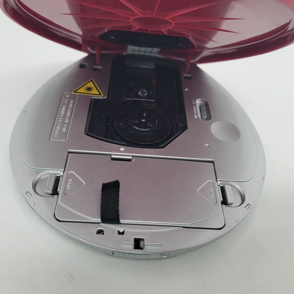 Emerson - HD7090RD Portable CD Player - Red Untested READ