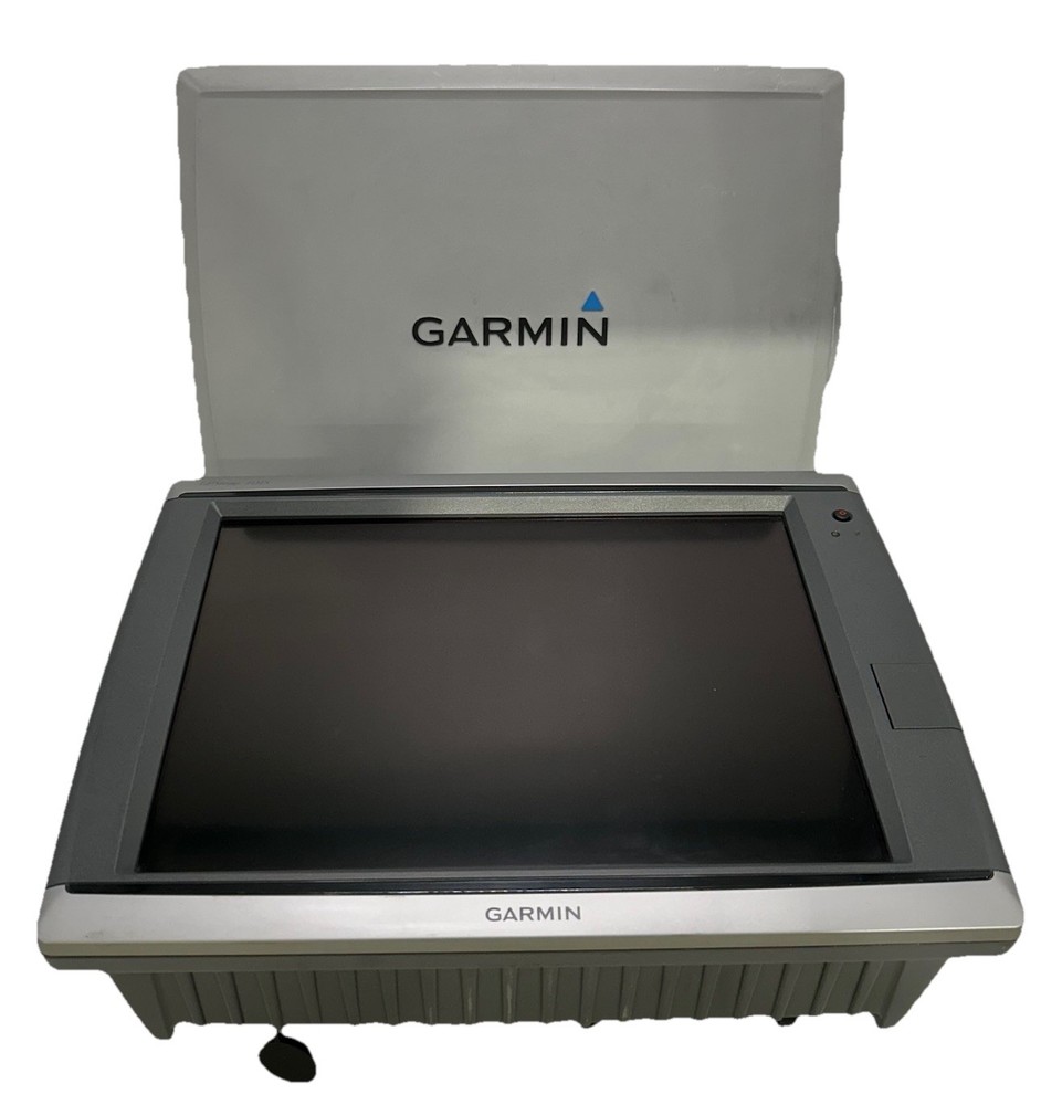 Garmin GPSMap 7015 Touchscreen Marine Chartplotter MFD 010-00748-00 + Sun Shade