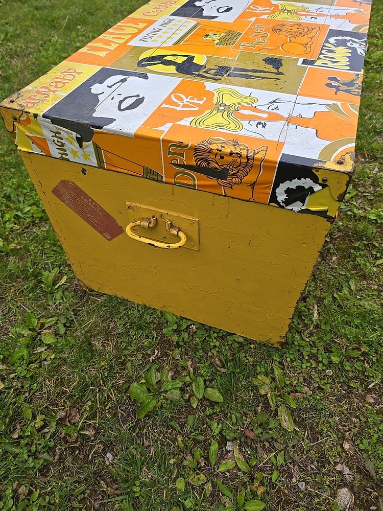 Incredible Retro Trunk