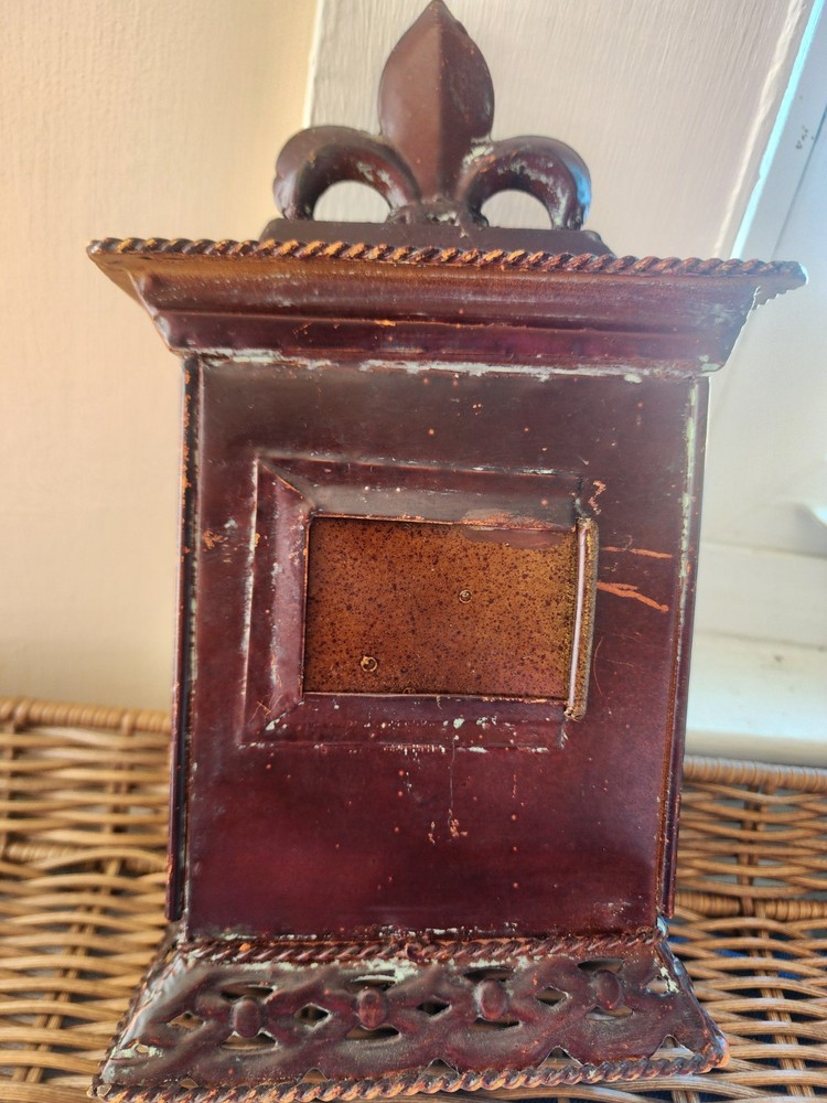 rustic table clock