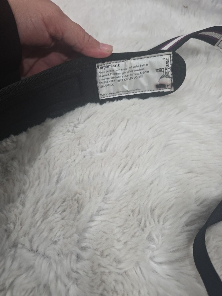 Arc'Teryx Black Type C Rock Climbing Sit Harness Size Medium