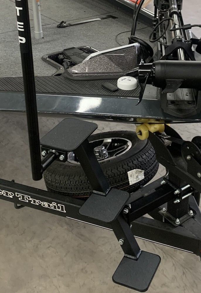 Winch mount triple step boat trailer steps