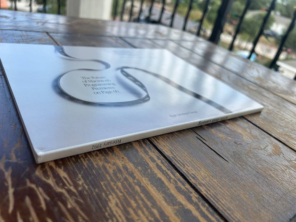 Apple APDA Tools Catalog Feb 1992 Vintage Macintosh Developer Book