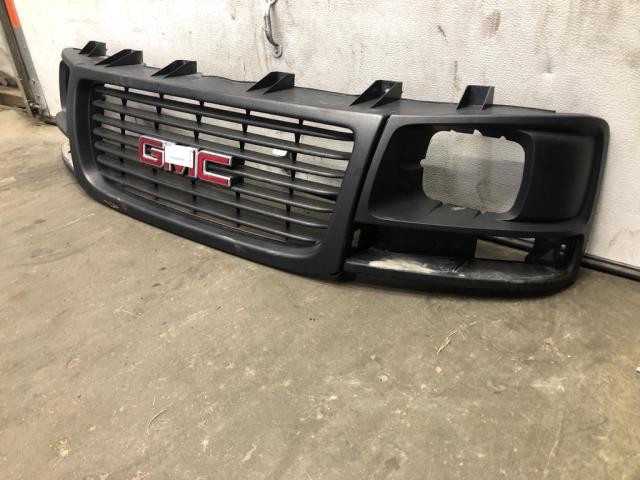 GMC CUBE VAN Grille - Used