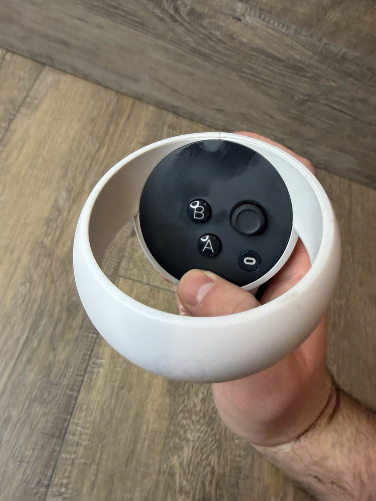 Genuine OEM Original Meta Oculus Quest 2 VR RIGHT Touch Controller Only - Tested