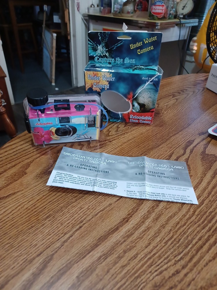 UNDER WATER 35MM FLASH CAMERA Reloadable "CAPTURE THE SEA"