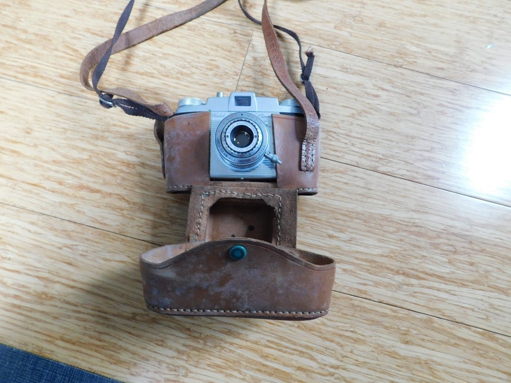 KODAK PONY 135 MODEL C CAMERA WITH CASE AND STRAP