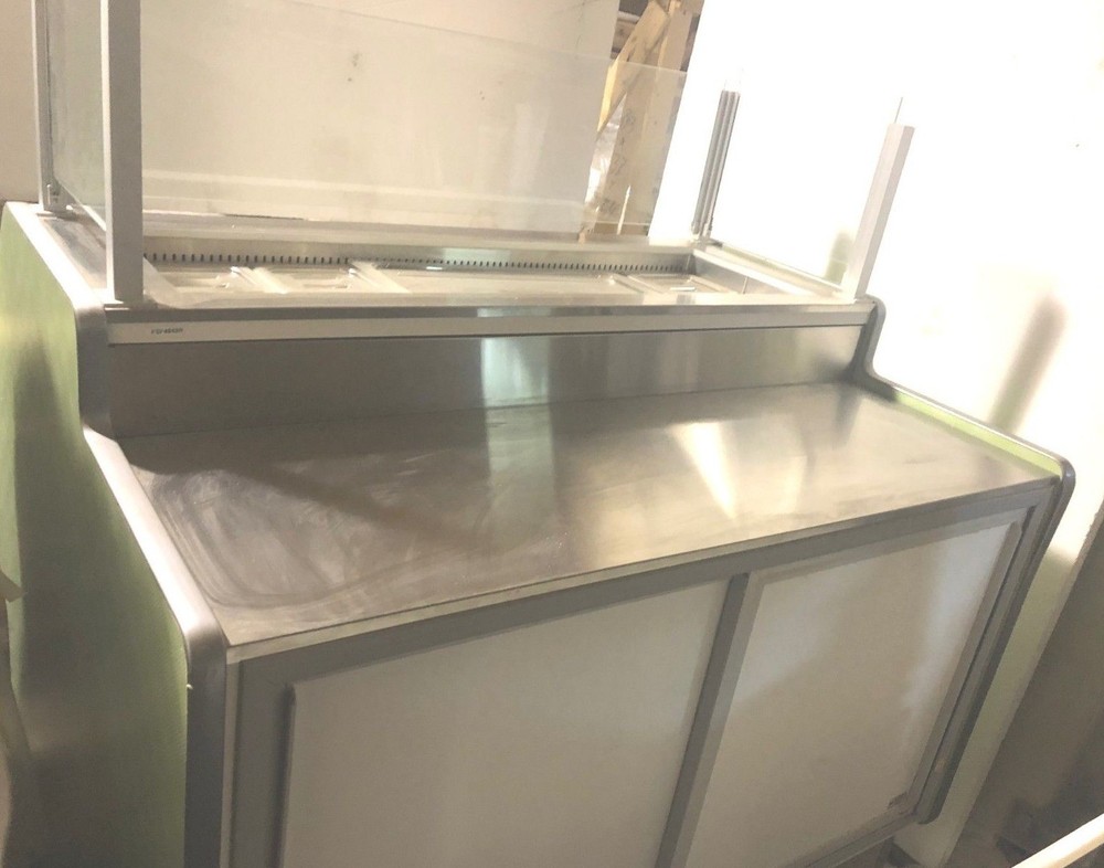 Very Nice 4' Commercial Prep / Refrigerated Self-Service Case