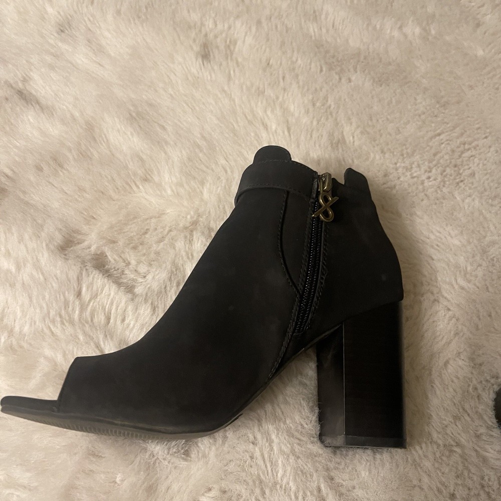 Macys Black Suede Heeled Boots size 8
