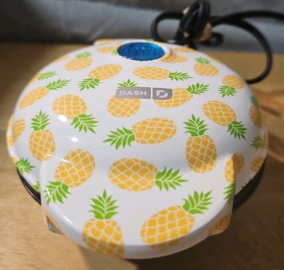 Dash Mini Waffle Maker 4 Nonstick Pineapple Design Adorable & Fun