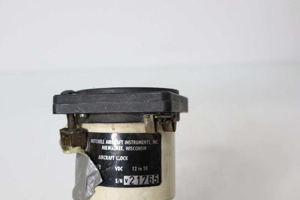 Mitchell Aircraft Instruments Quartz Clock Indicator (12-28V)