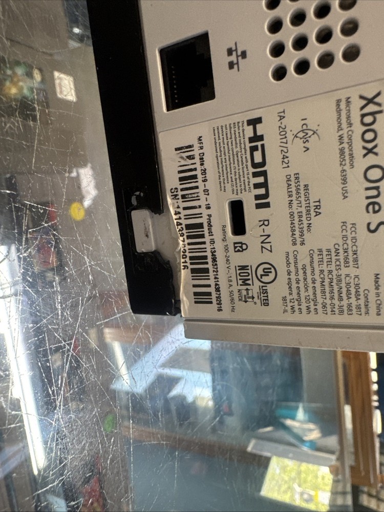 Xbox One S Console White (Microsoft) Doesn’t Display