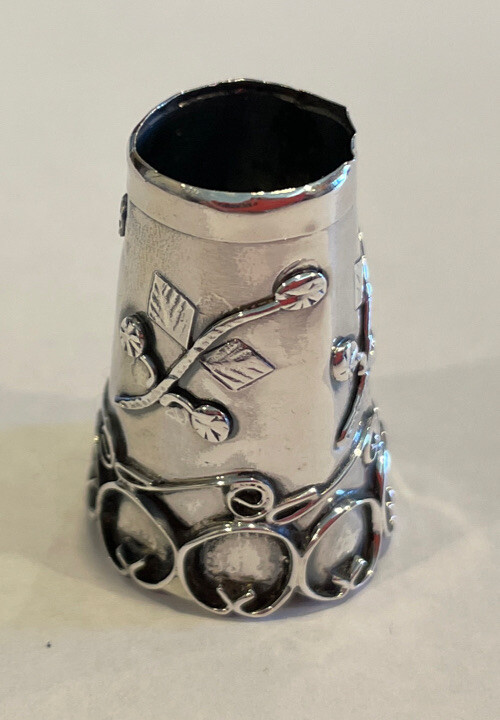 Sterling Silver 925 Thimble Roses & Vines Iguala Mexico