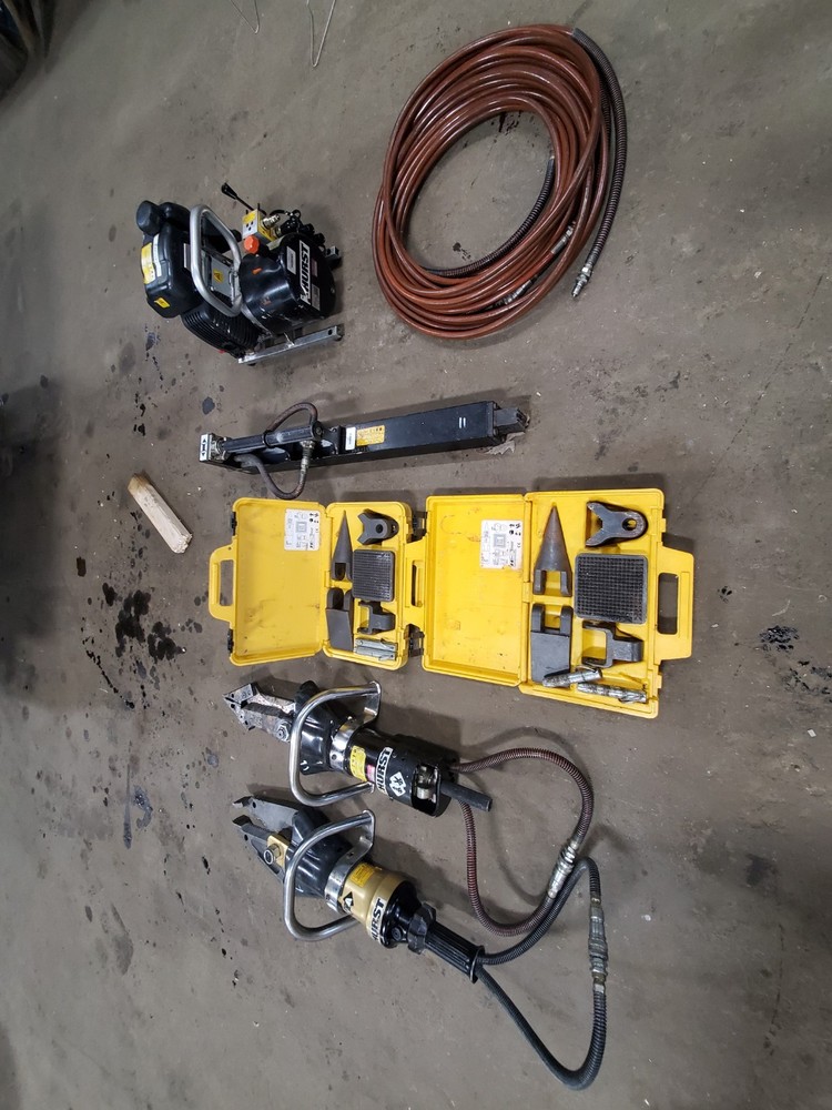 Hurst Jaws Of Life and ram set