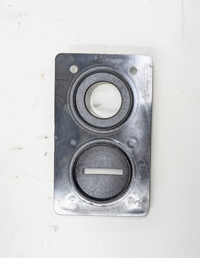 (2 PIC) COIN INSERT VERTICAL