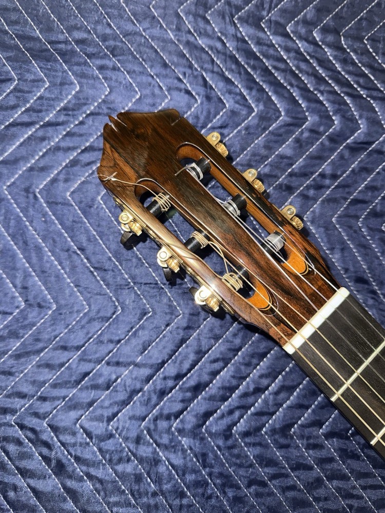 Kenneth Hill Classical Guitar 2009 Luthier Signed