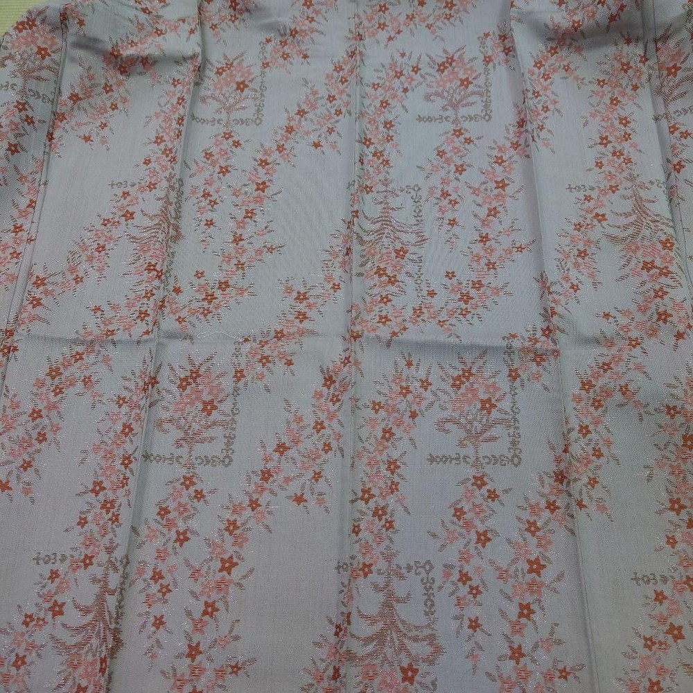 Bespoke genuine antique sewing wool small pattern single garment basting