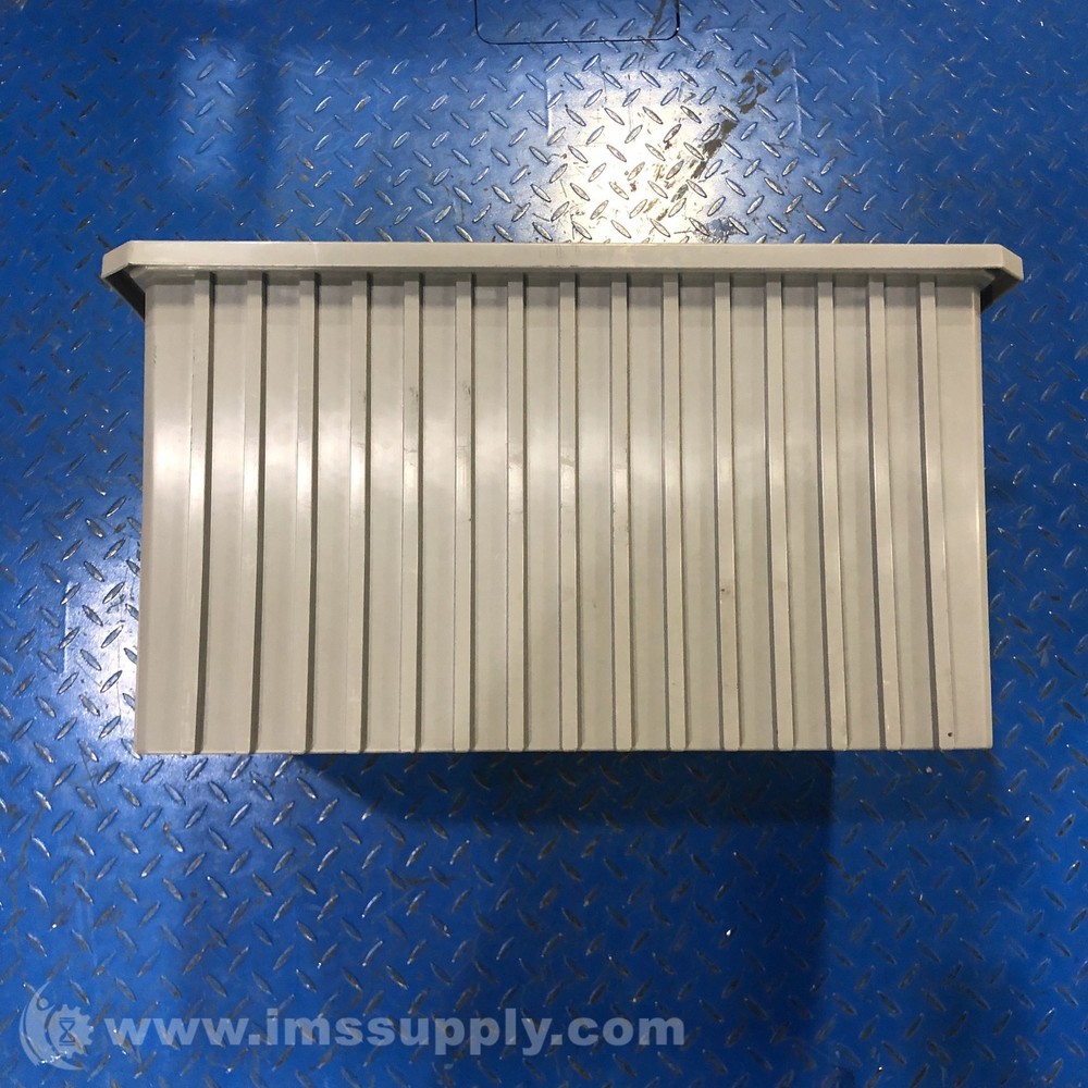 Akro Mils 33222 Gray Divider Box USIP