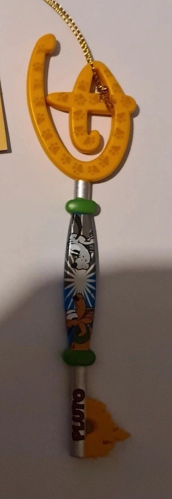 Disney Collector's Key - Pluto 90 Years