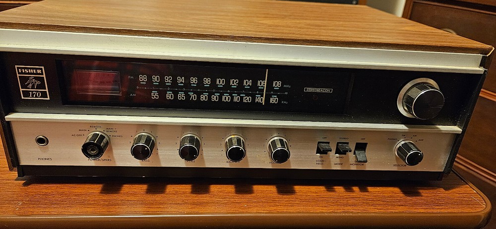 Fisher 170 AM-FM Stereo Receiver