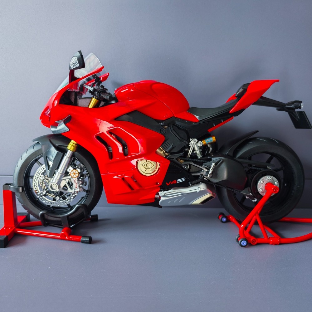 Ducati 1:6 Die-Cast Motorcycle Model, Multi-Function, Premium Gift for Him