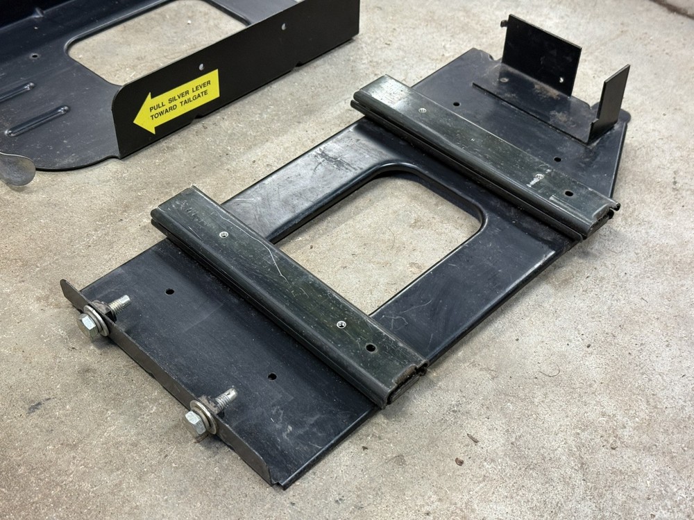 Range Rover Classic LWB 6 Disc CD Changer Assembly With Sliding Drawer Genuine