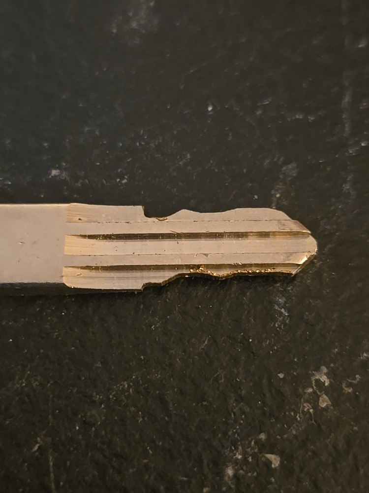 GREENWALD SENTINEL KEY CODED G2185 (3D5)