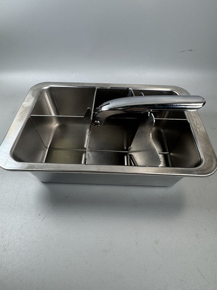 Endurance 18/8 Stainless Steel Ice Bin Insert w/ Divider & Handle