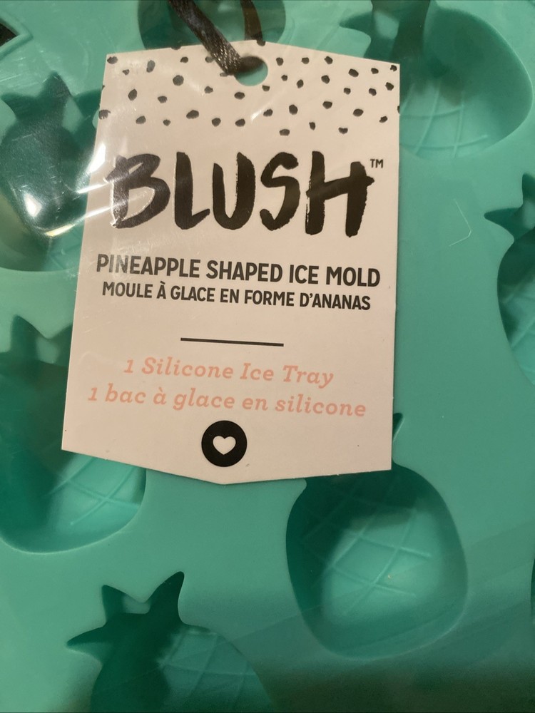 Blush Pineapple Shaped Ice Mold Flexible Ease MAKE TROPICAL DRINKS🌴FREESHIP🍍