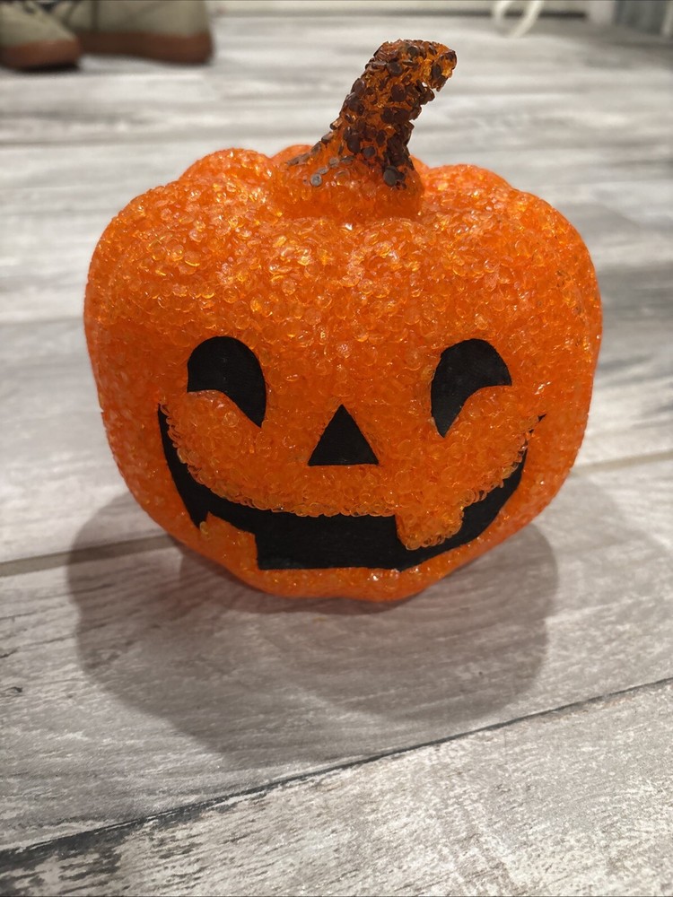 Plastic Popcorn Pumpkin Boy Jack O Lantern Vintage Halloween -Does not work
