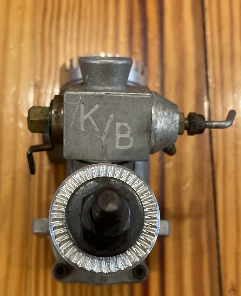 VINTAGE K&B 40 RC ENGINE WITH K&B MUFFLER *UNTESTED*