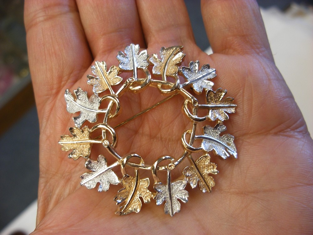 Vintage Sarah Coventry Pin Brooch #A236