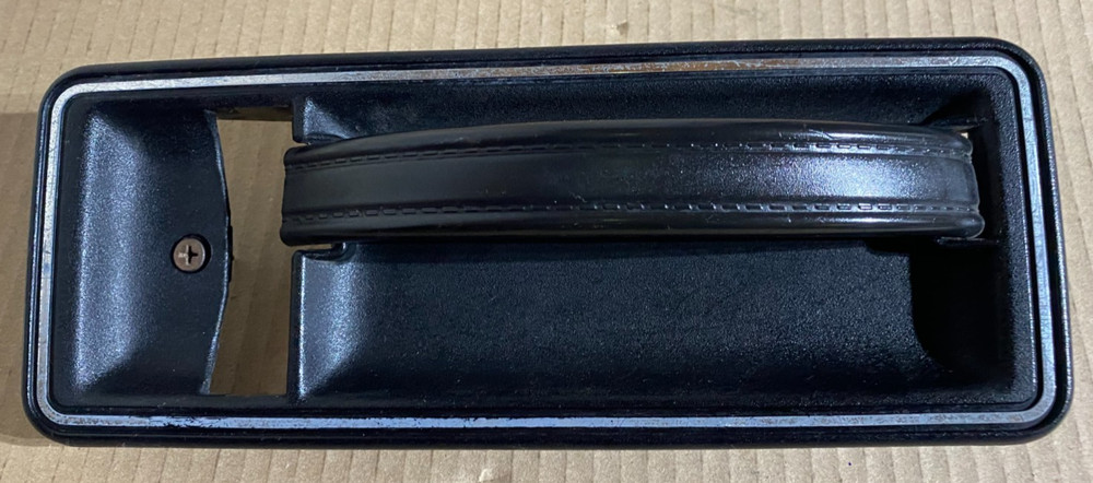 Door Pull Bezel-Inner    Saab 900  with 2 doors.   LEFT