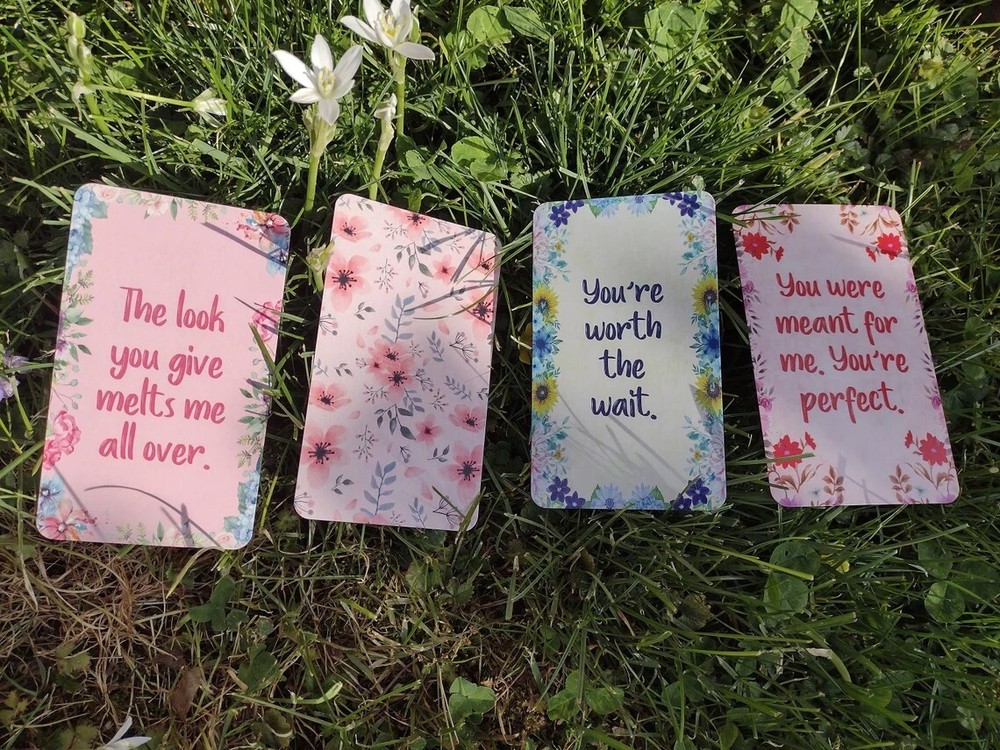 Endless Weekend Love Messages Oracle Deck | Reconciliation | 53Cards