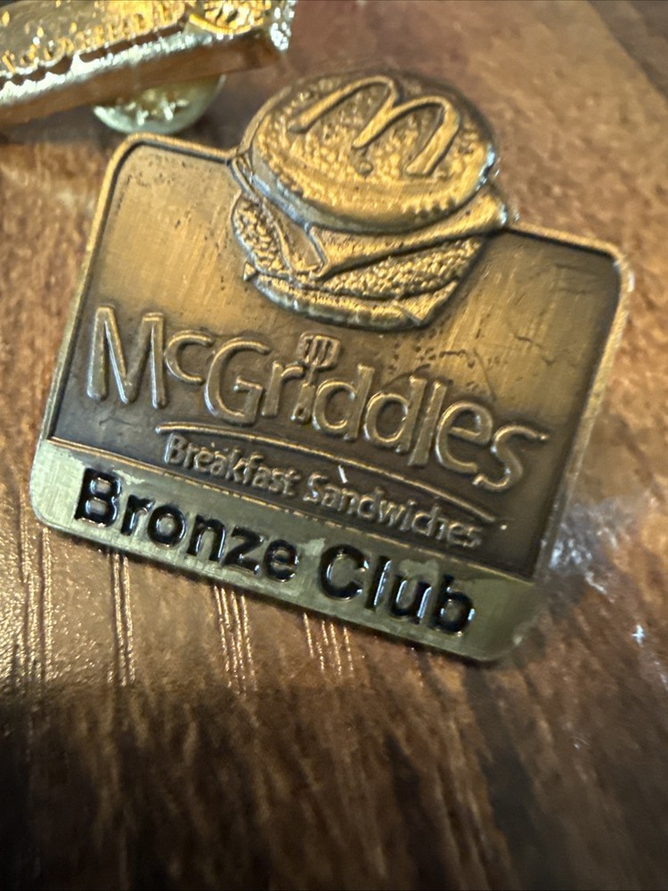 McDonald’s & Taco Bell Pin Backs