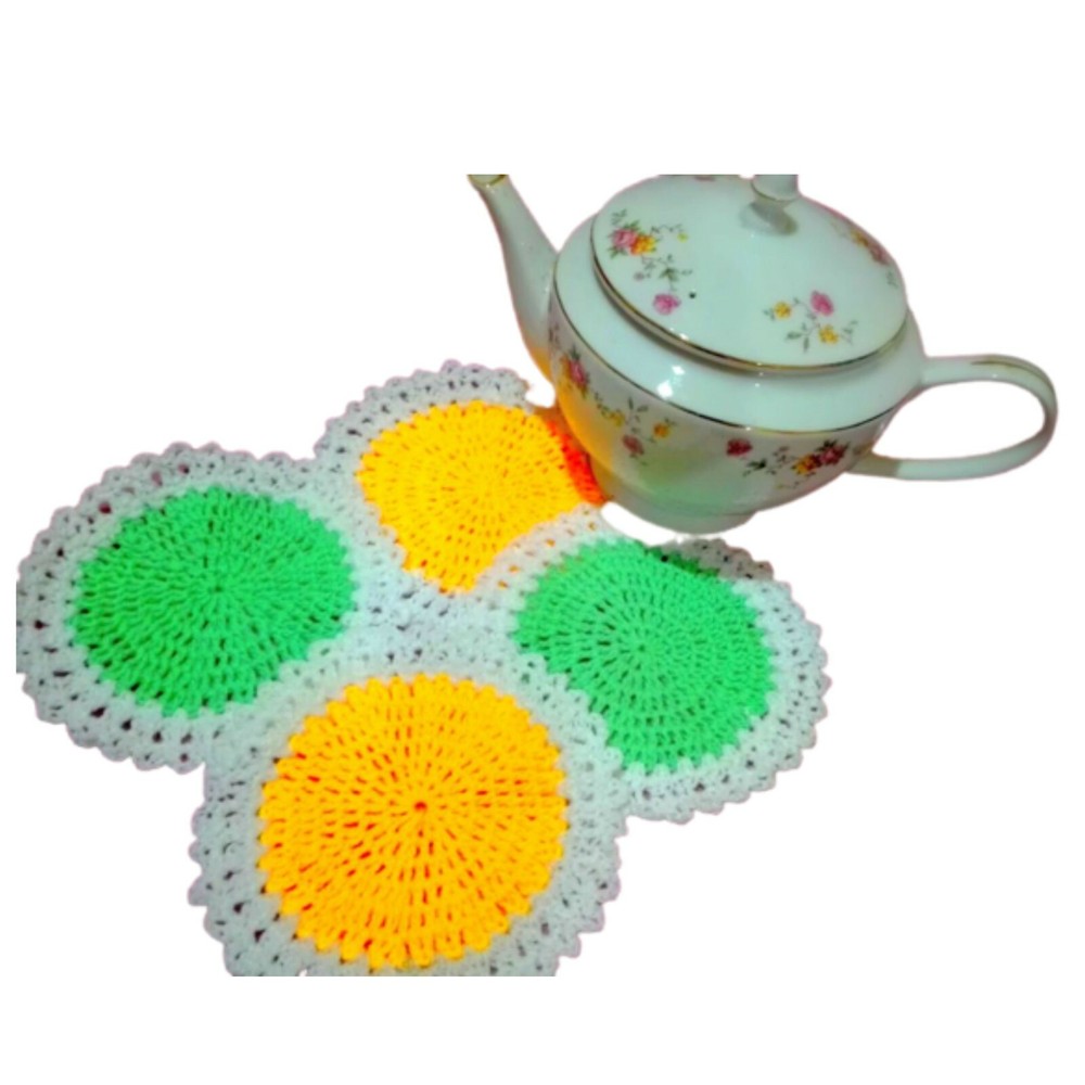 Table mat Wool's soft material latest design for any table Decoration 2022