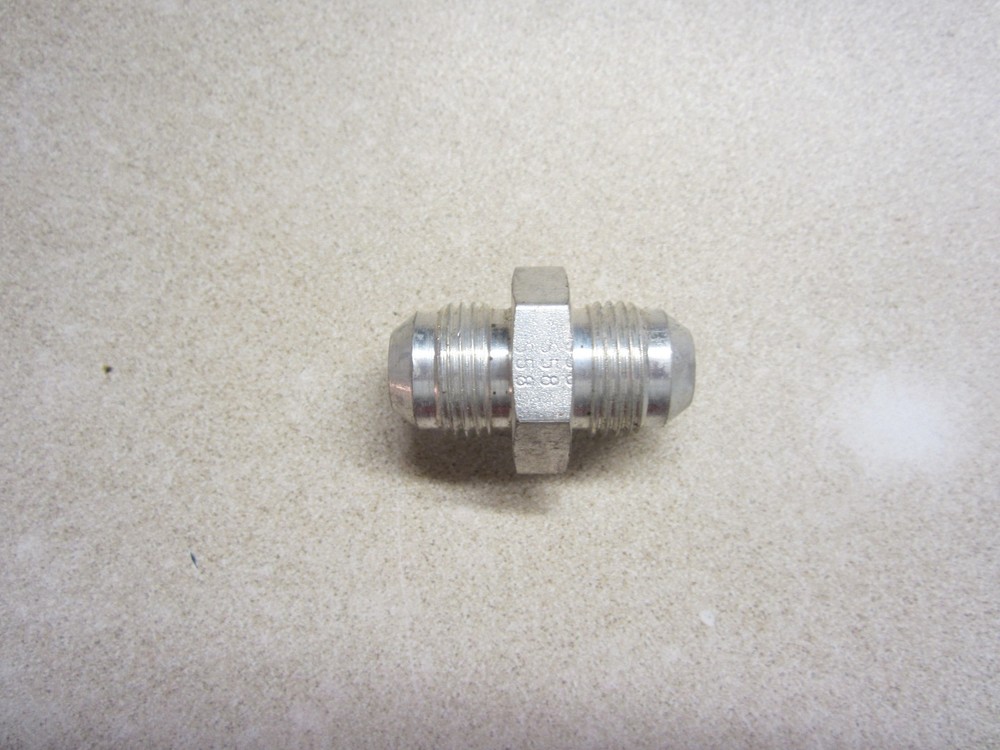 Massey Ferguson 356860X1 Fitting