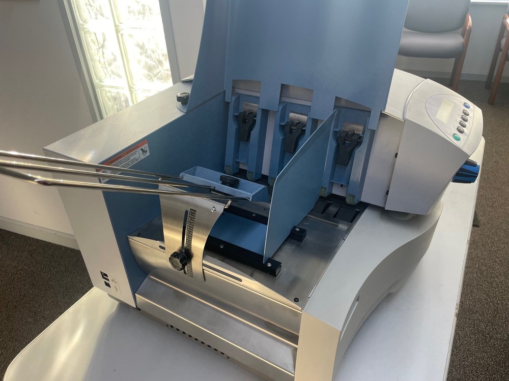 NEW-LIKE Pitney Bowes DA70s Address Printer - Total Lifetime Count: 11,401