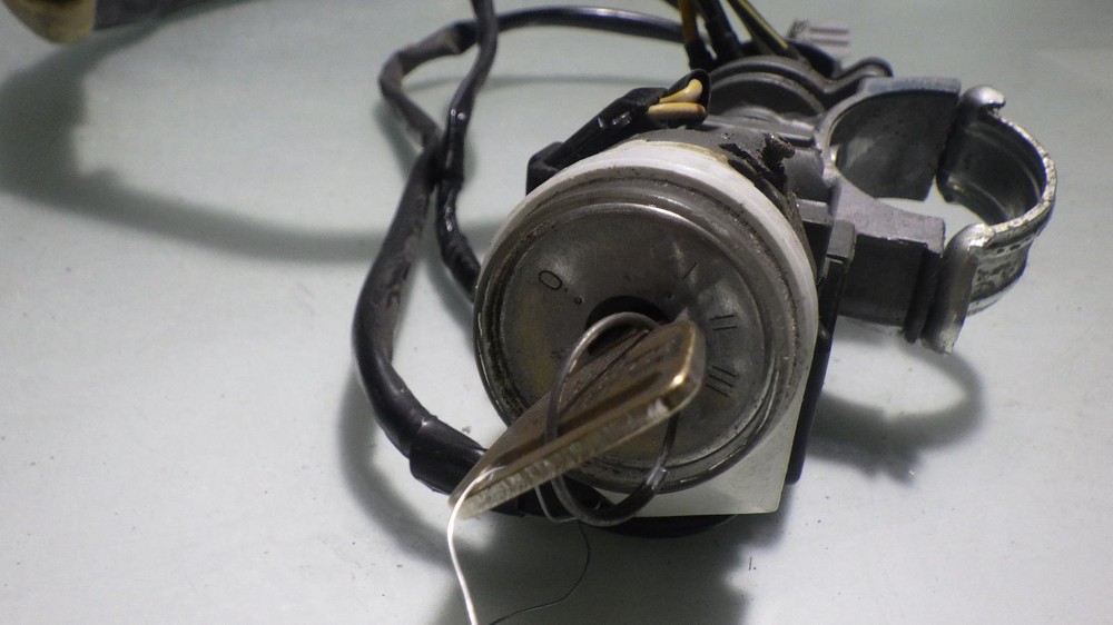 93 HONDA ACCORD Ignition W/Key